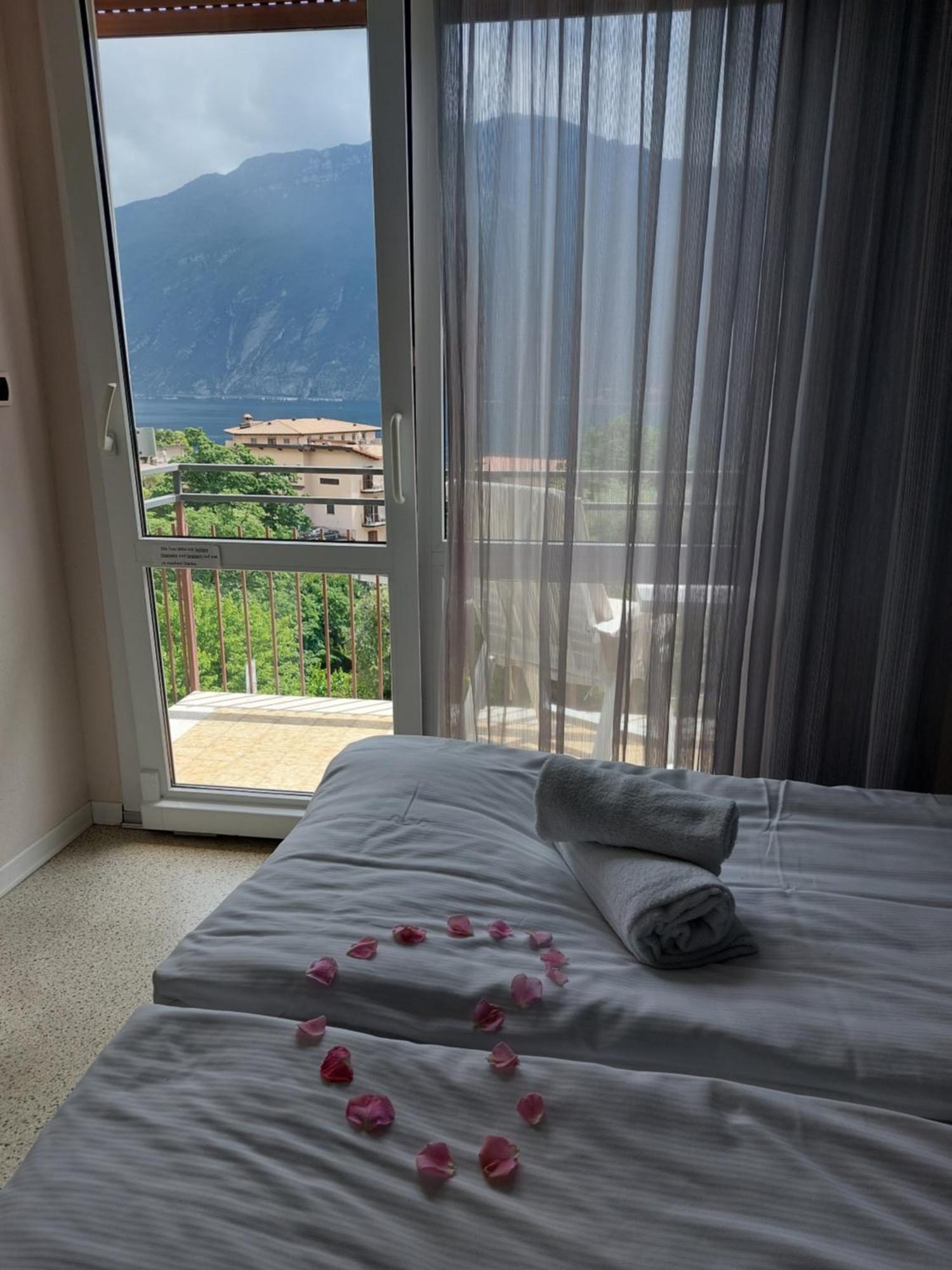 Hotel Villa Grazia Limone sul Garda Exterior foto